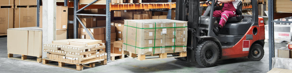 header-forklift-warehouse